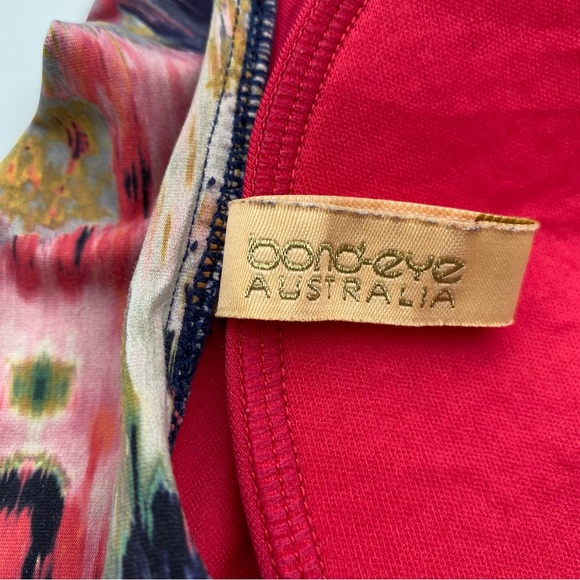 bond-eye Australia Blurred Bloom Halter Bikini Top - Picture 5 of 6